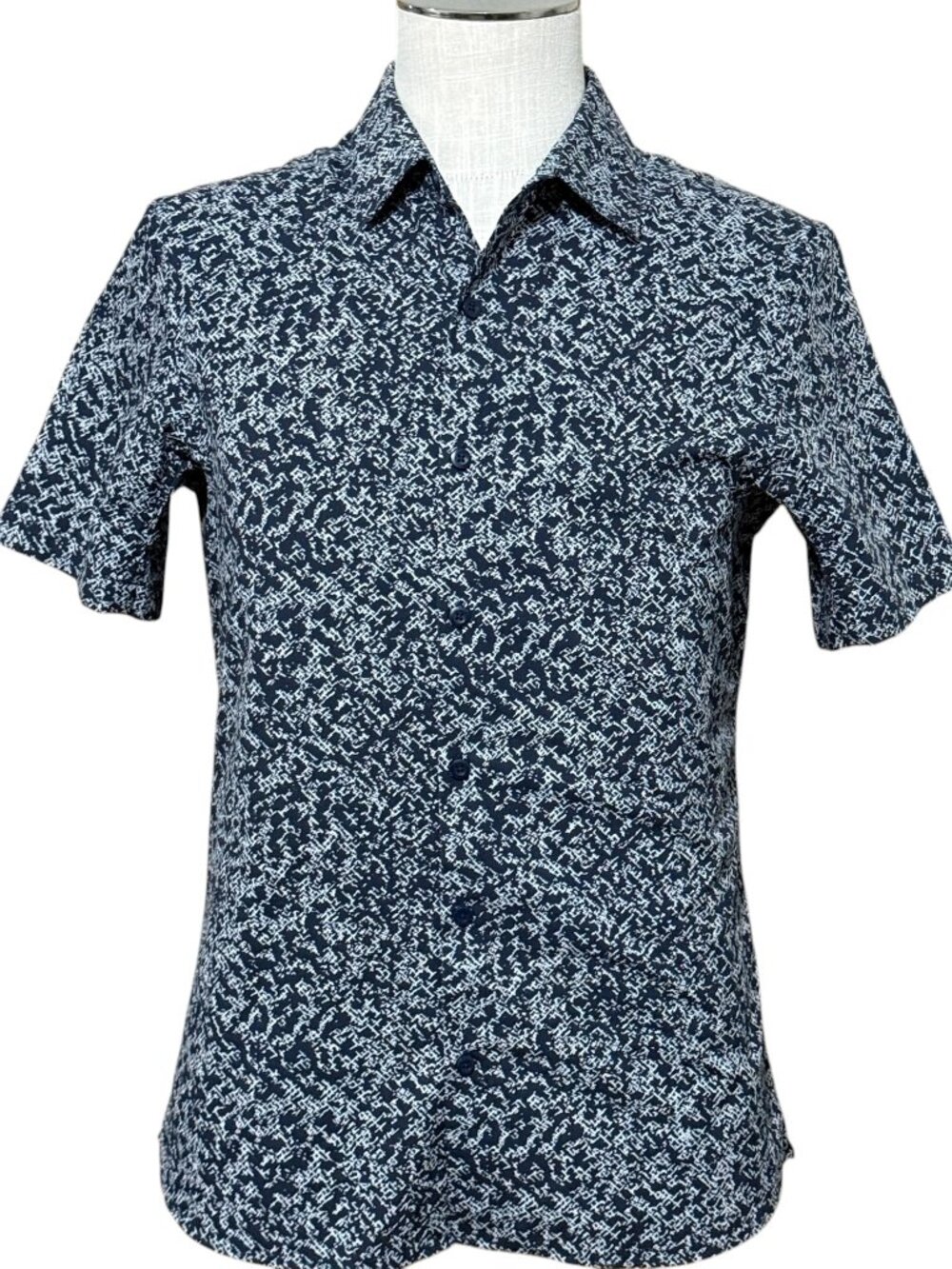 Lululemon Down To The Wire Slim Fit Shirt - Mens Size Medium - Blue Short Sleeve